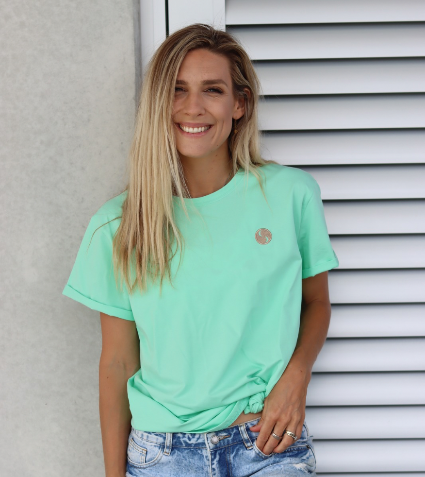 Charlotte Tee